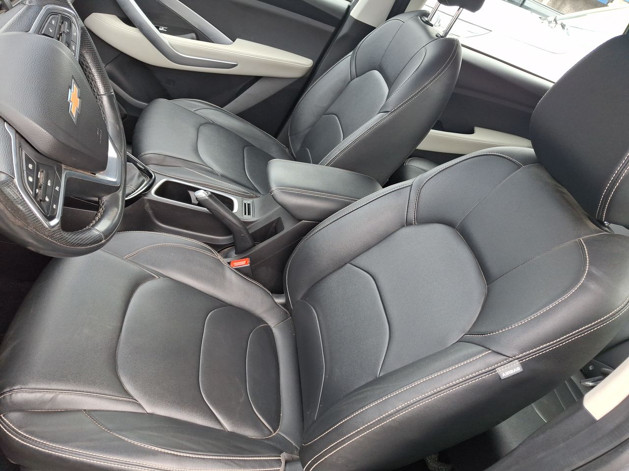 Chevrolet Captiva — foto 17 de 30