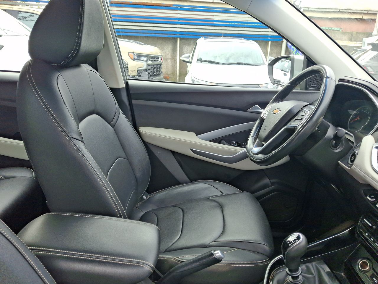 Chevrolet Captiva — foto 9 de 30