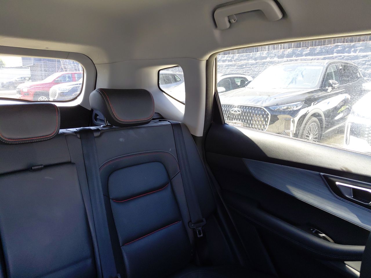 Audi Q3 — foto 15 de 36