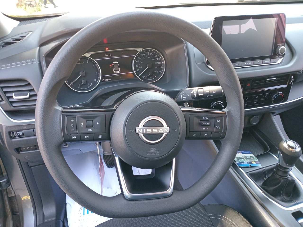 NISSAN - 25