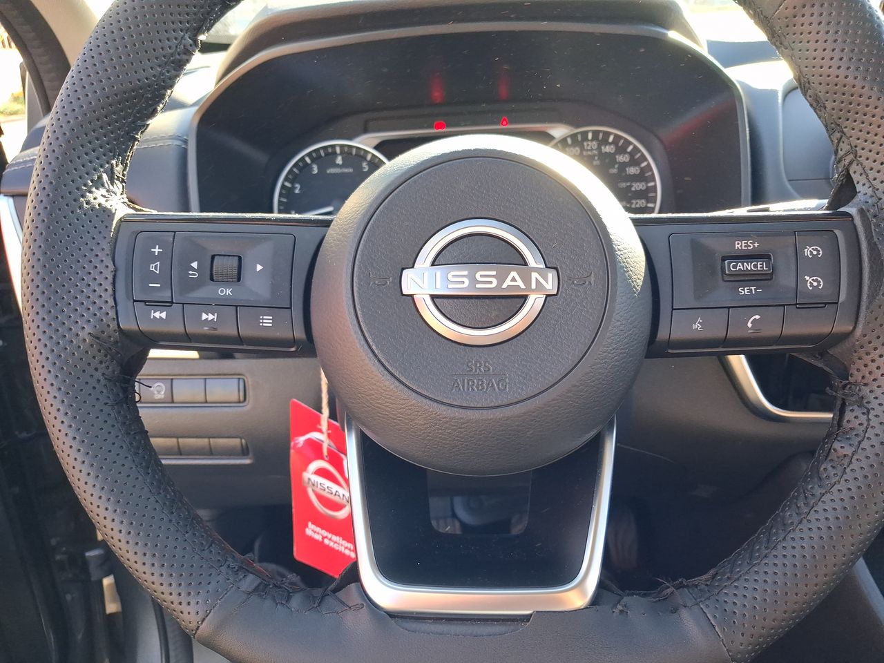 NISSAN - 17