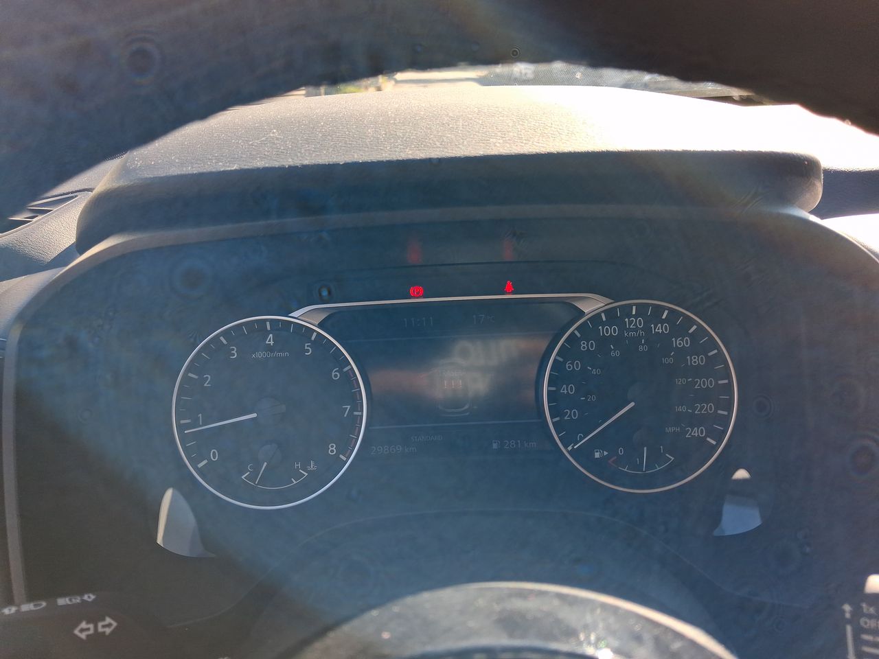 NISSAN - 18