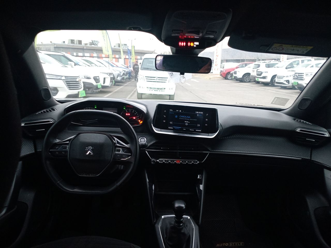 Peugeot 2008 — foto 31 de 34