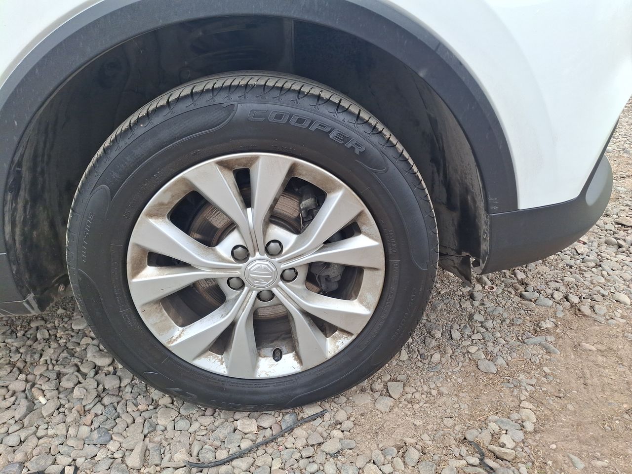 MG Zs — foto 10 de 21