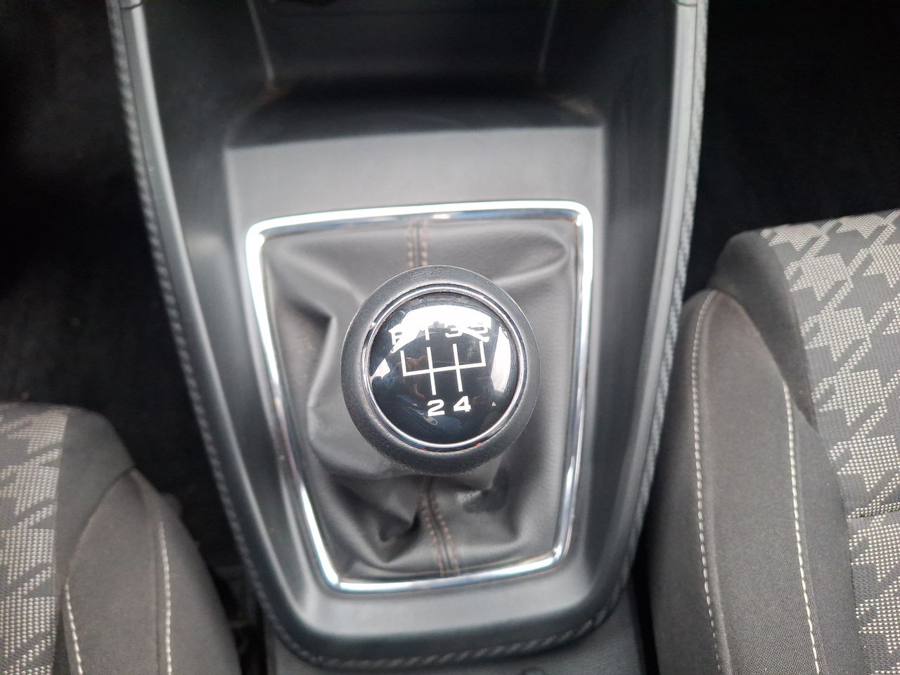 MG Zs — foto 20 de 21