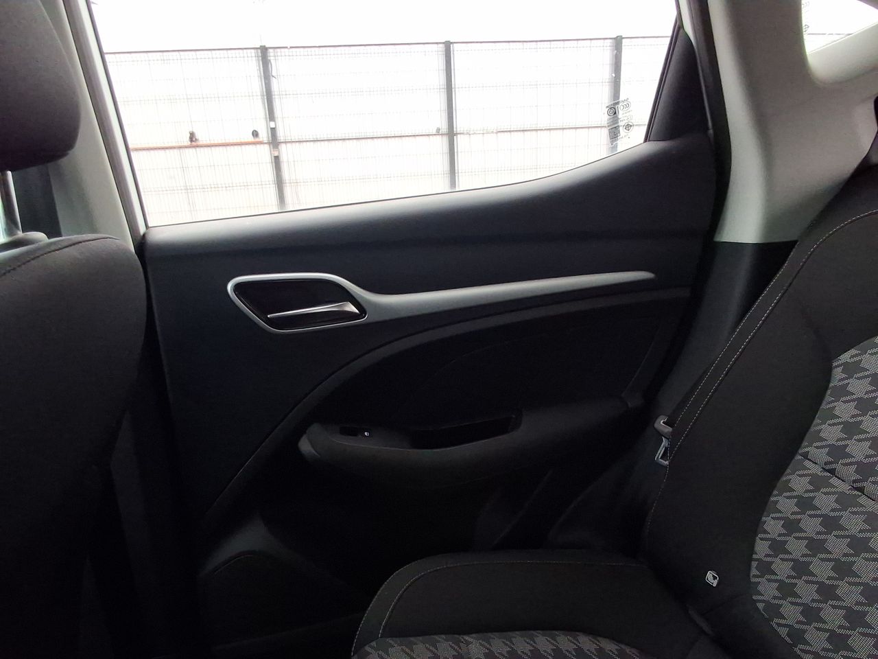 MG Zs — foto 5 de 21