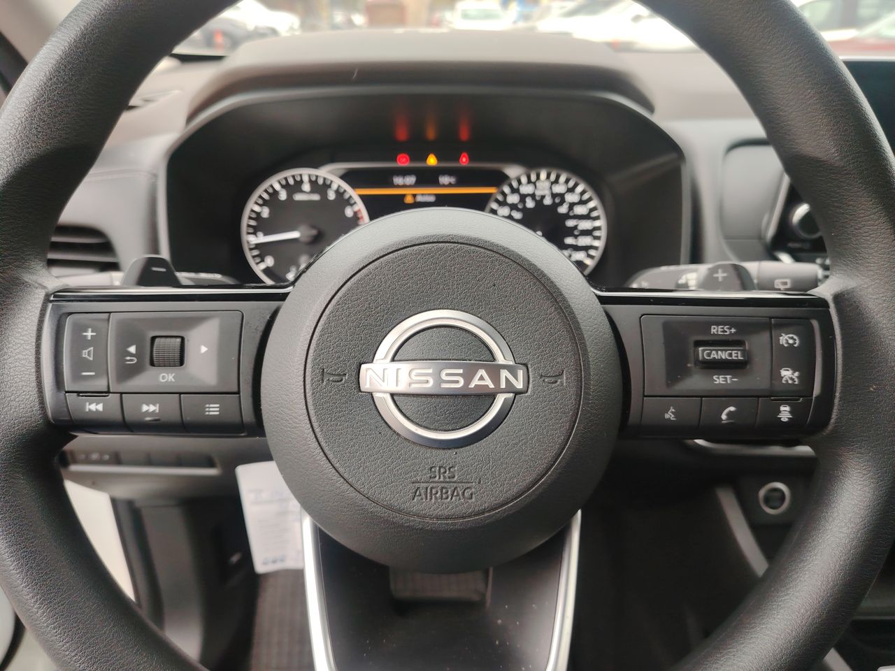NISSAN - 16