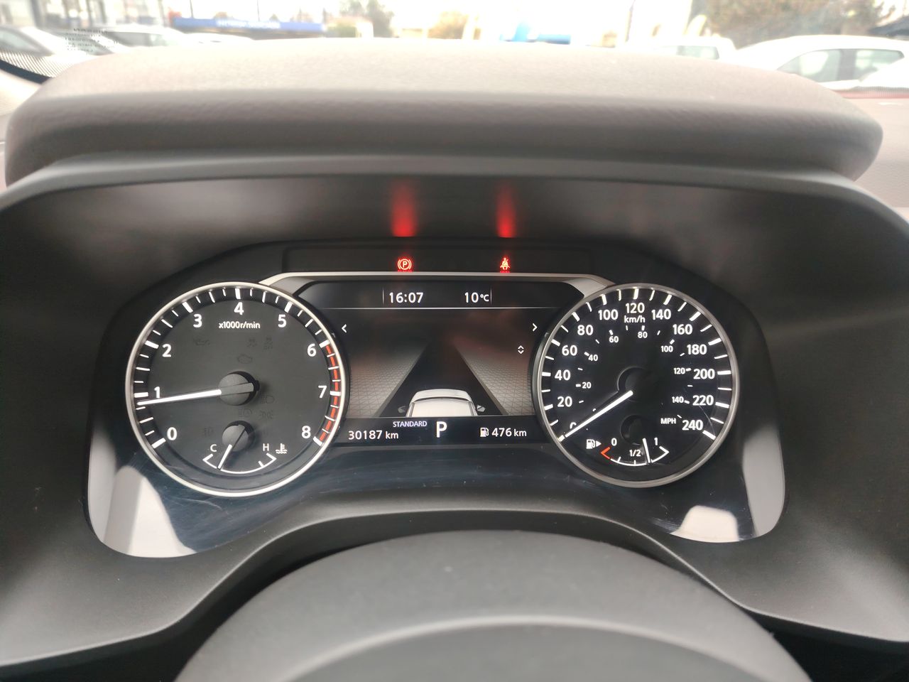 NISSAN - 17