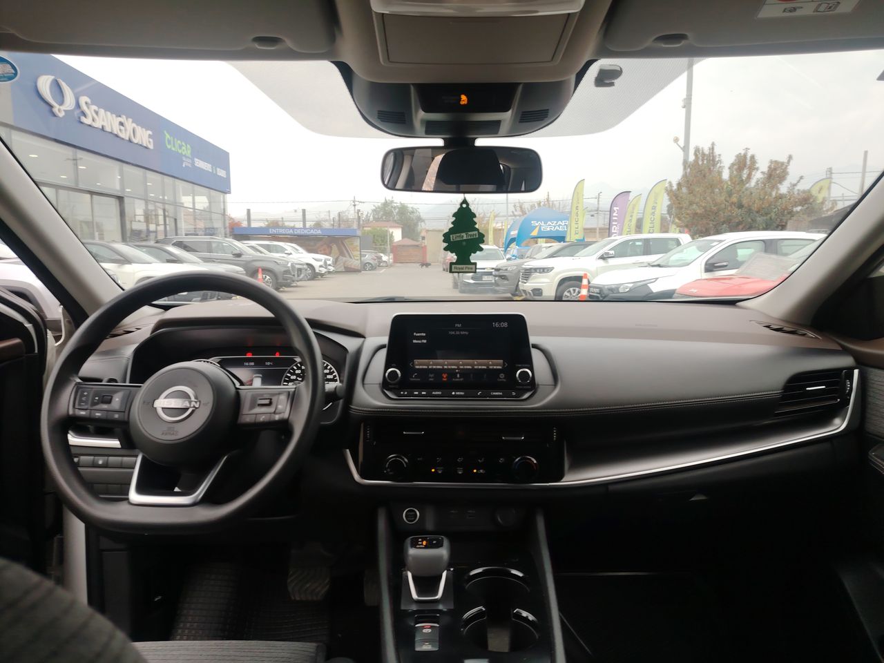 NISSAN - 22