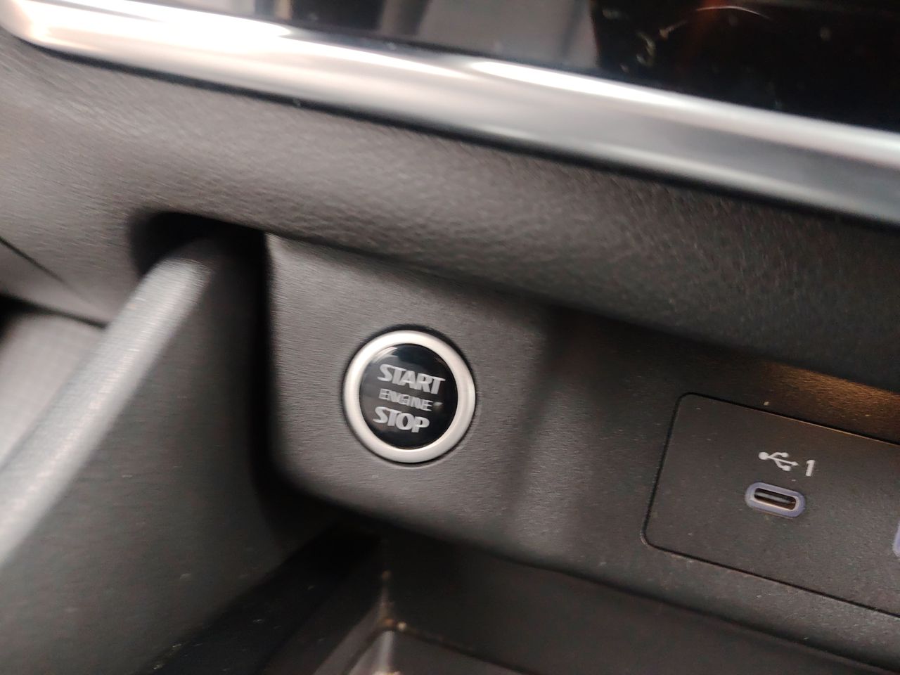 NISSAN - 25
