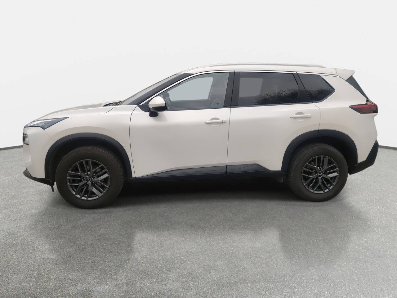NISSAN - 4