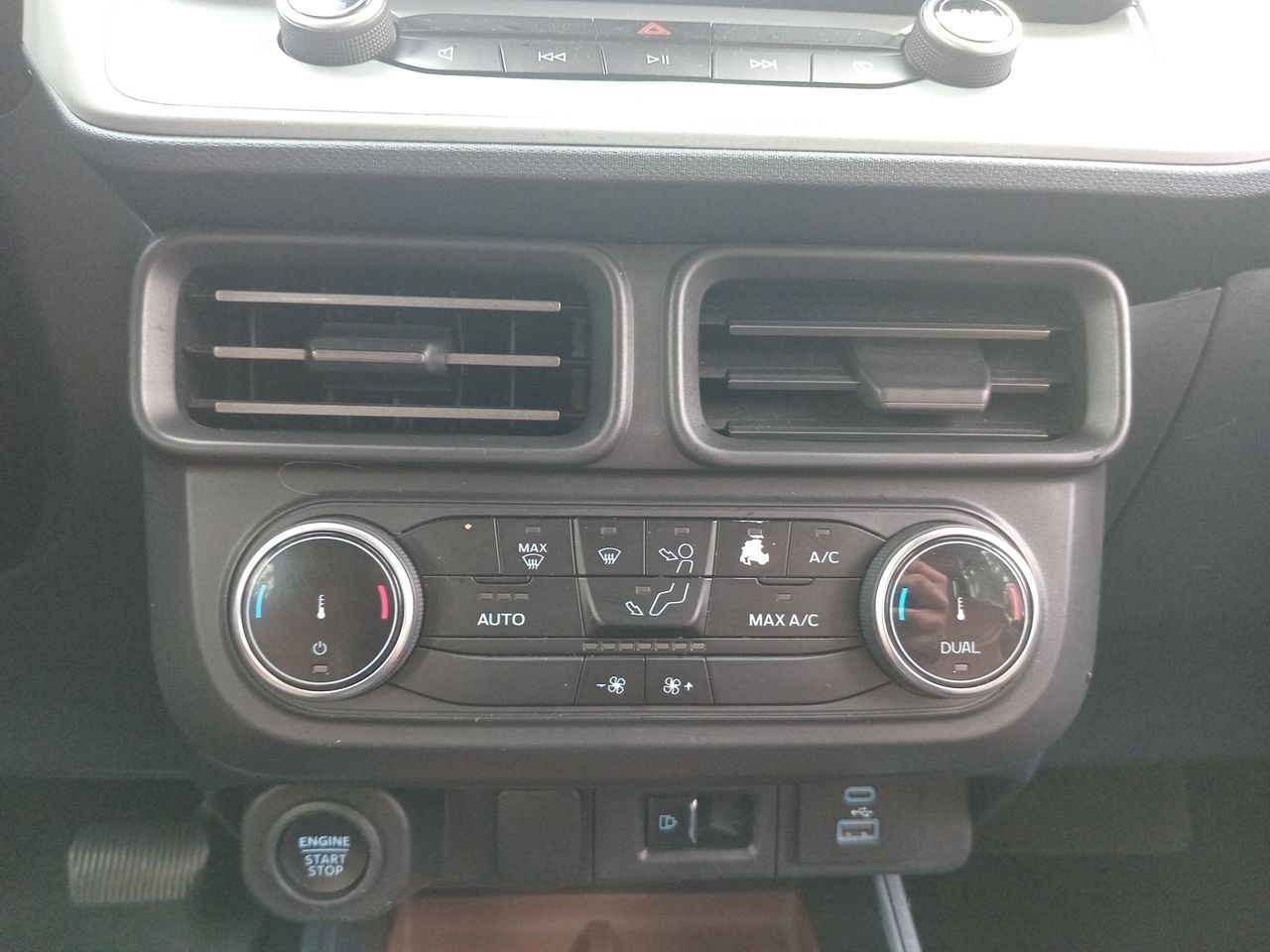 Ford Maverick — foto 21 de 26