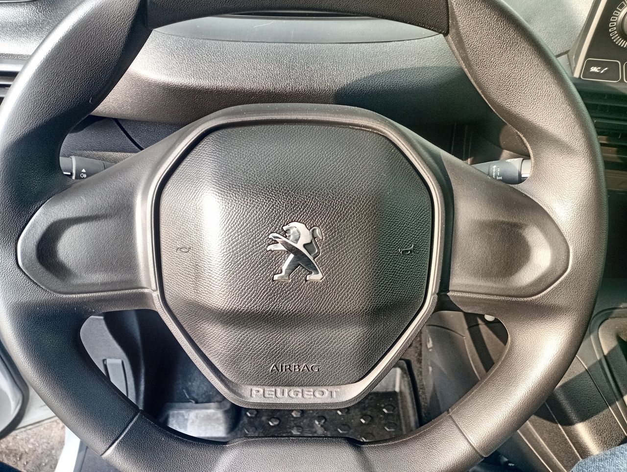 PEUGEOT - 23