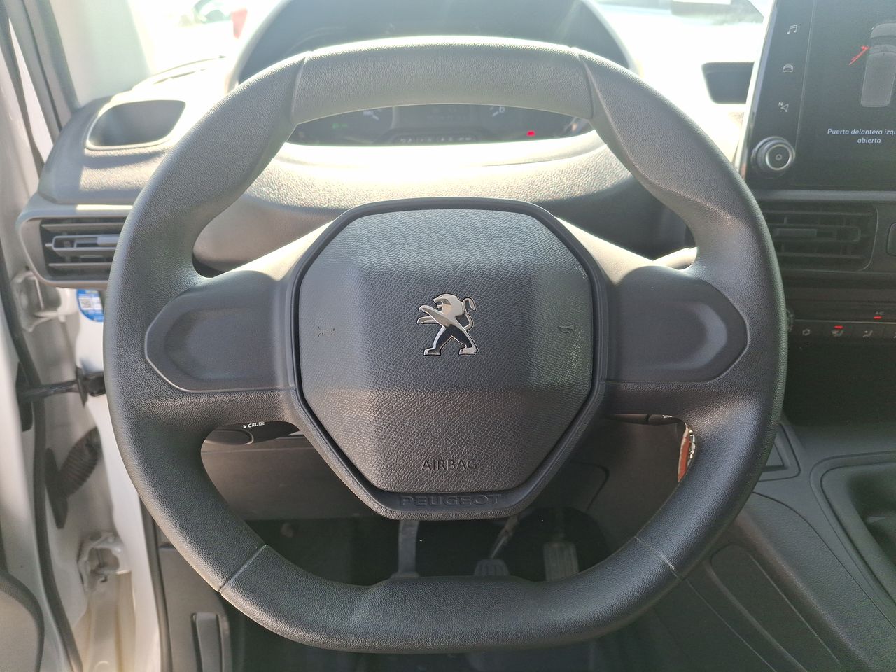 PEUGEOT - 24