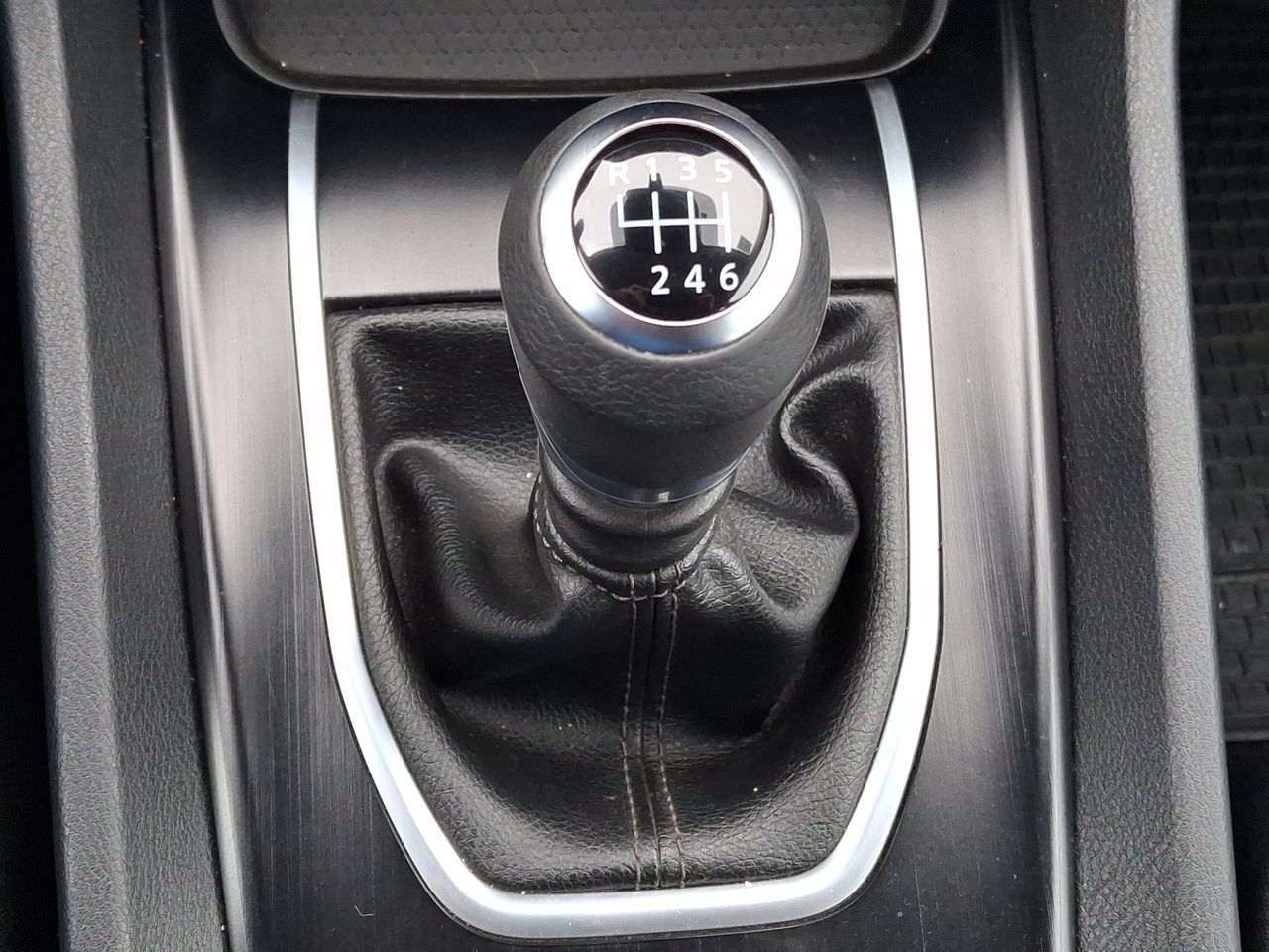 NISSAN - 22