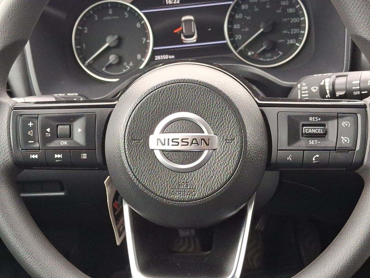 NISSAN - 17
