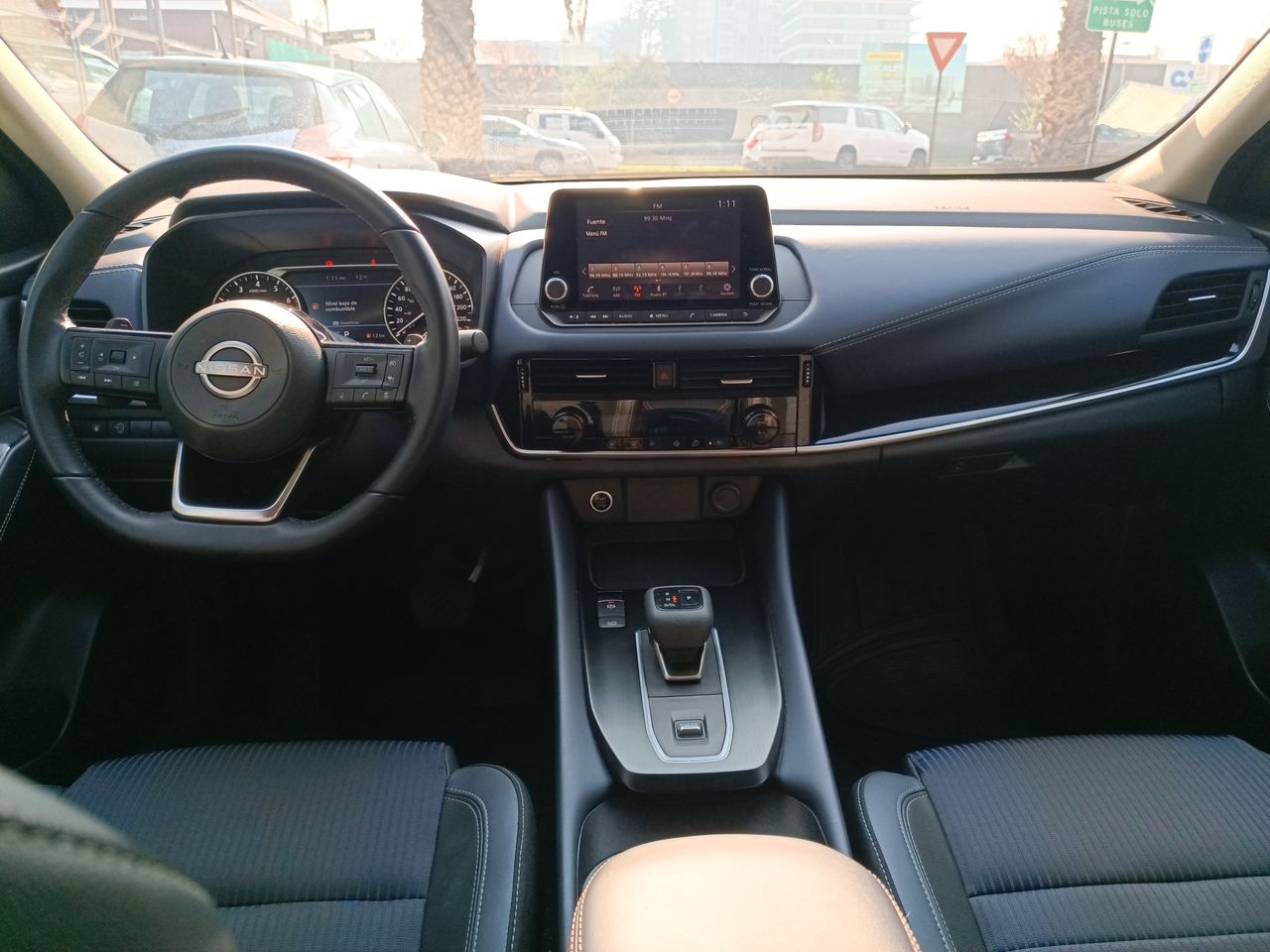 NISSAN - 33