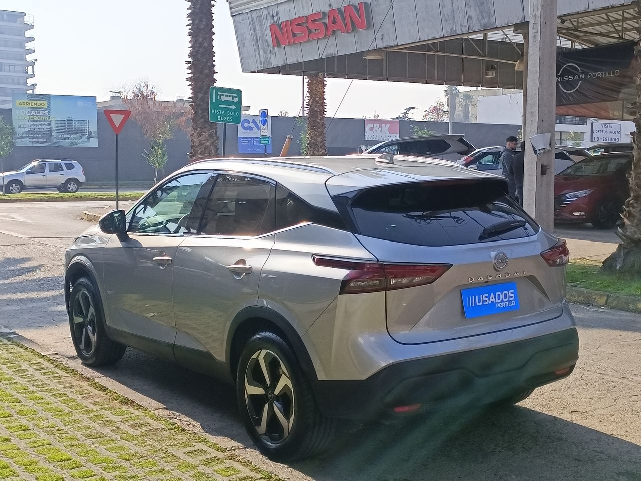 NISSAN - 5