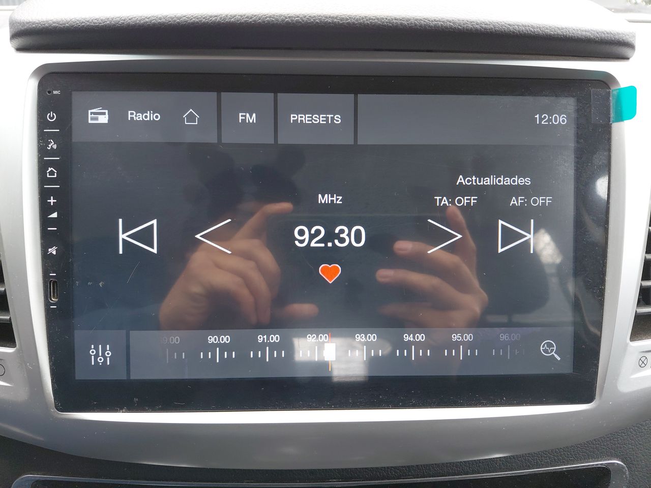 SsangYong Rexton — foto 19 de 27