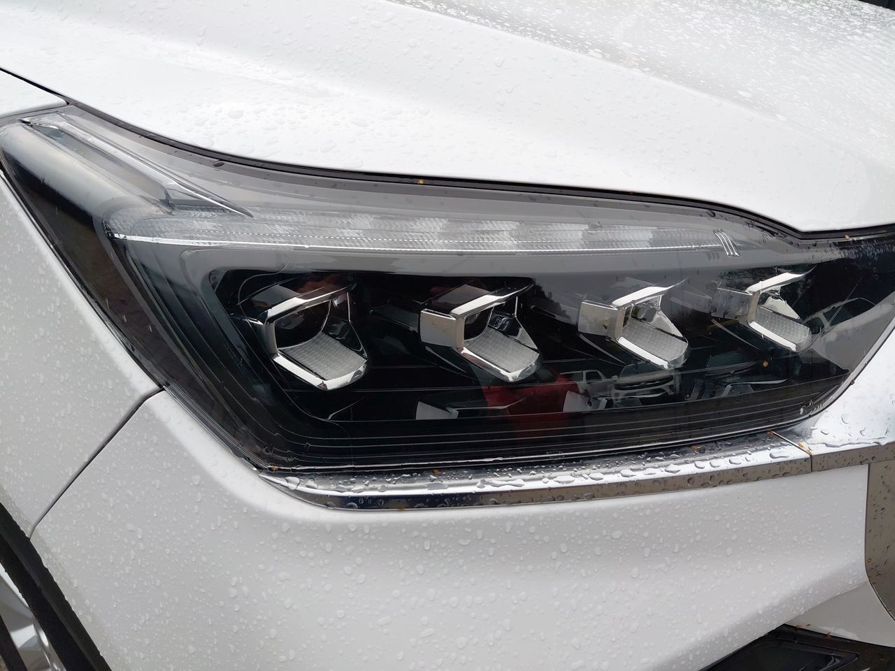 SsangYong Rexton — foto 9 de 27