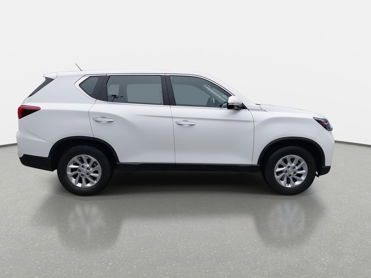 SsangYong Rexton — foto 9 de 35
