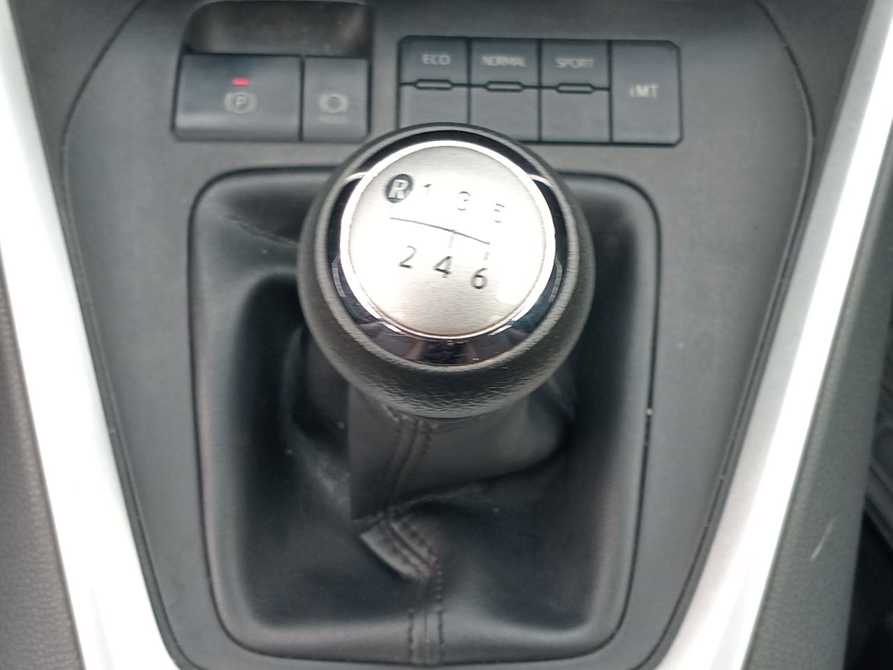 TOYOTA - 22