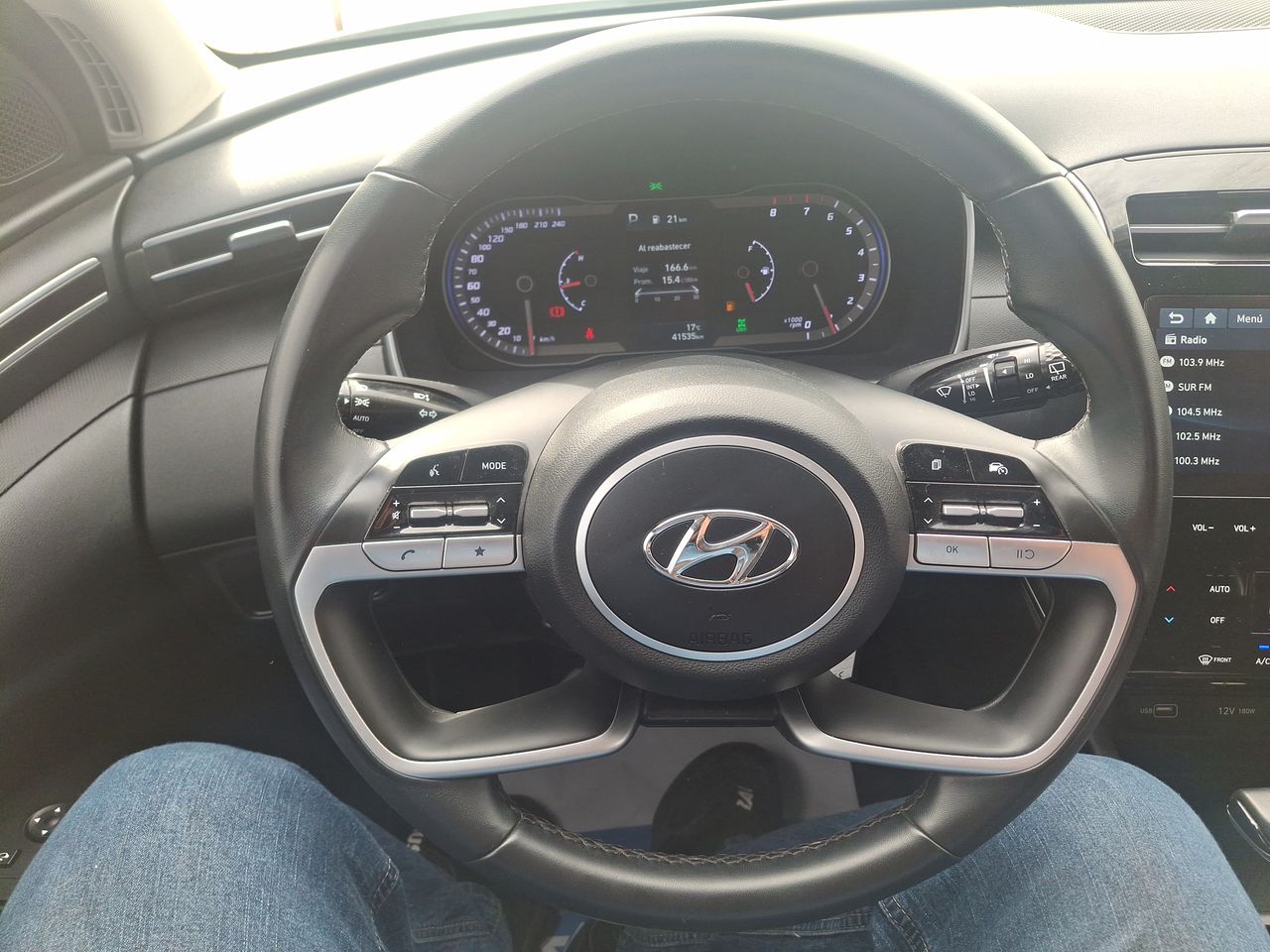 HYUNDAI - 23