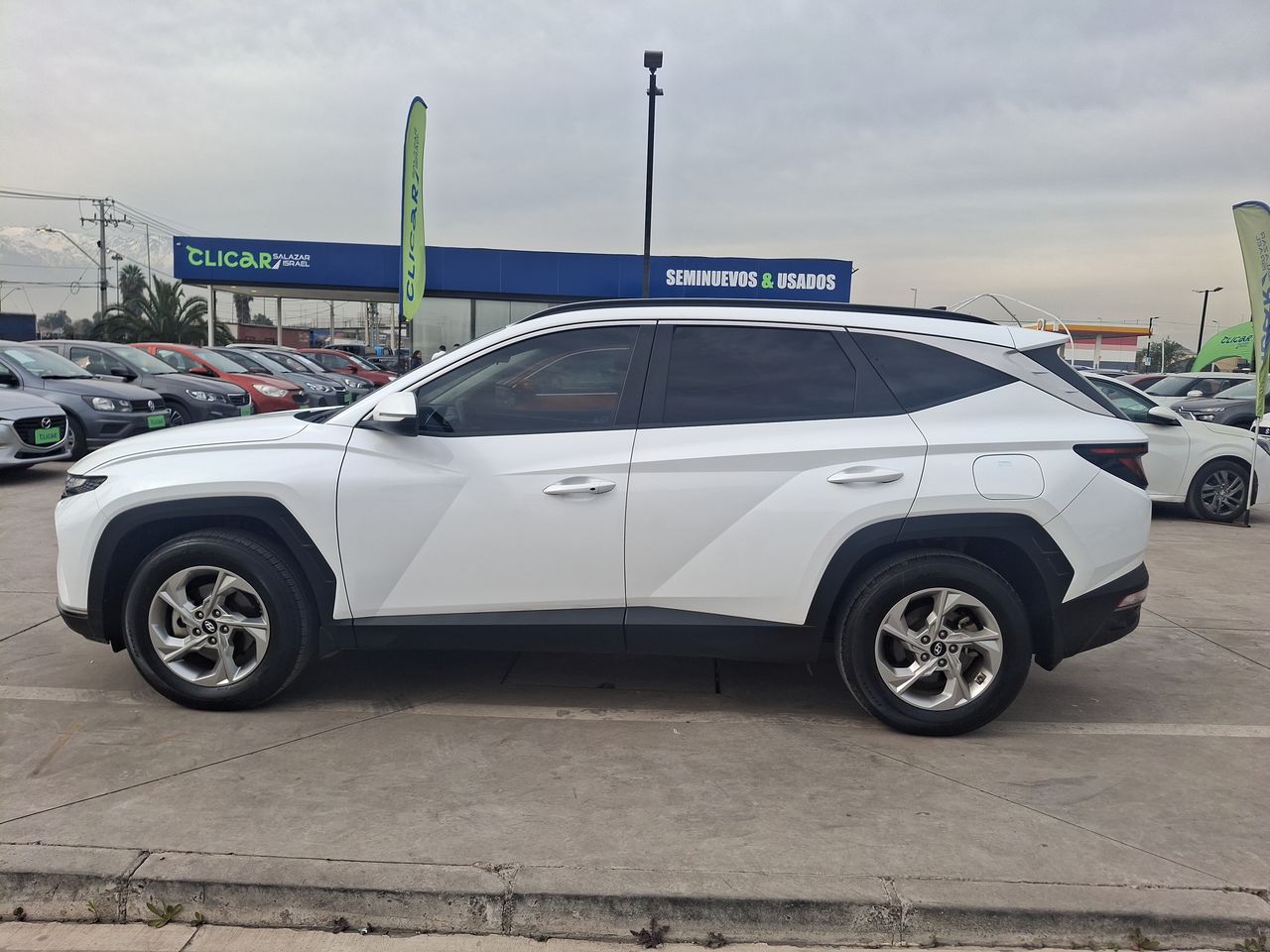 HYUNDAI - 4