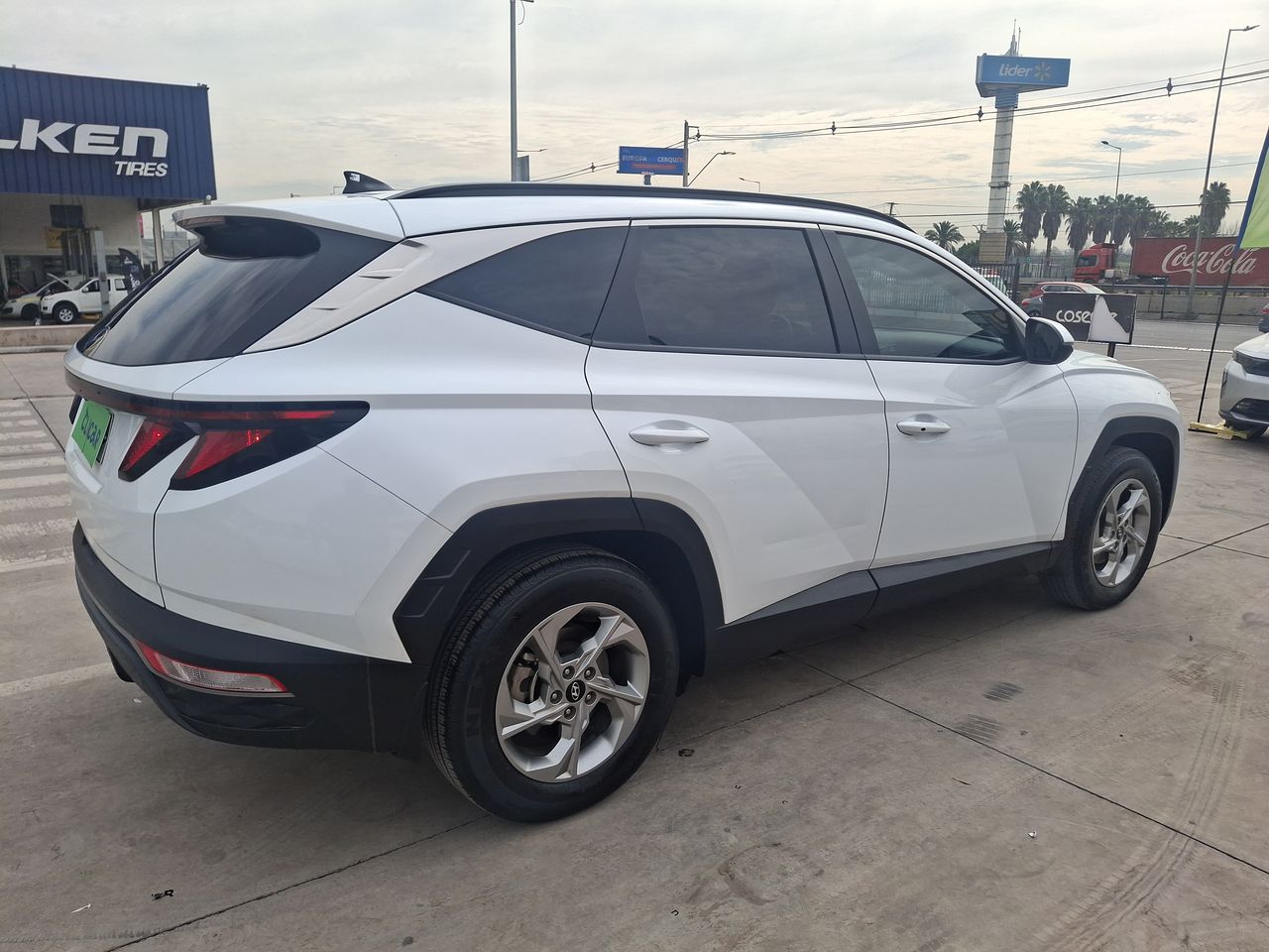 HYUNDAI - 7