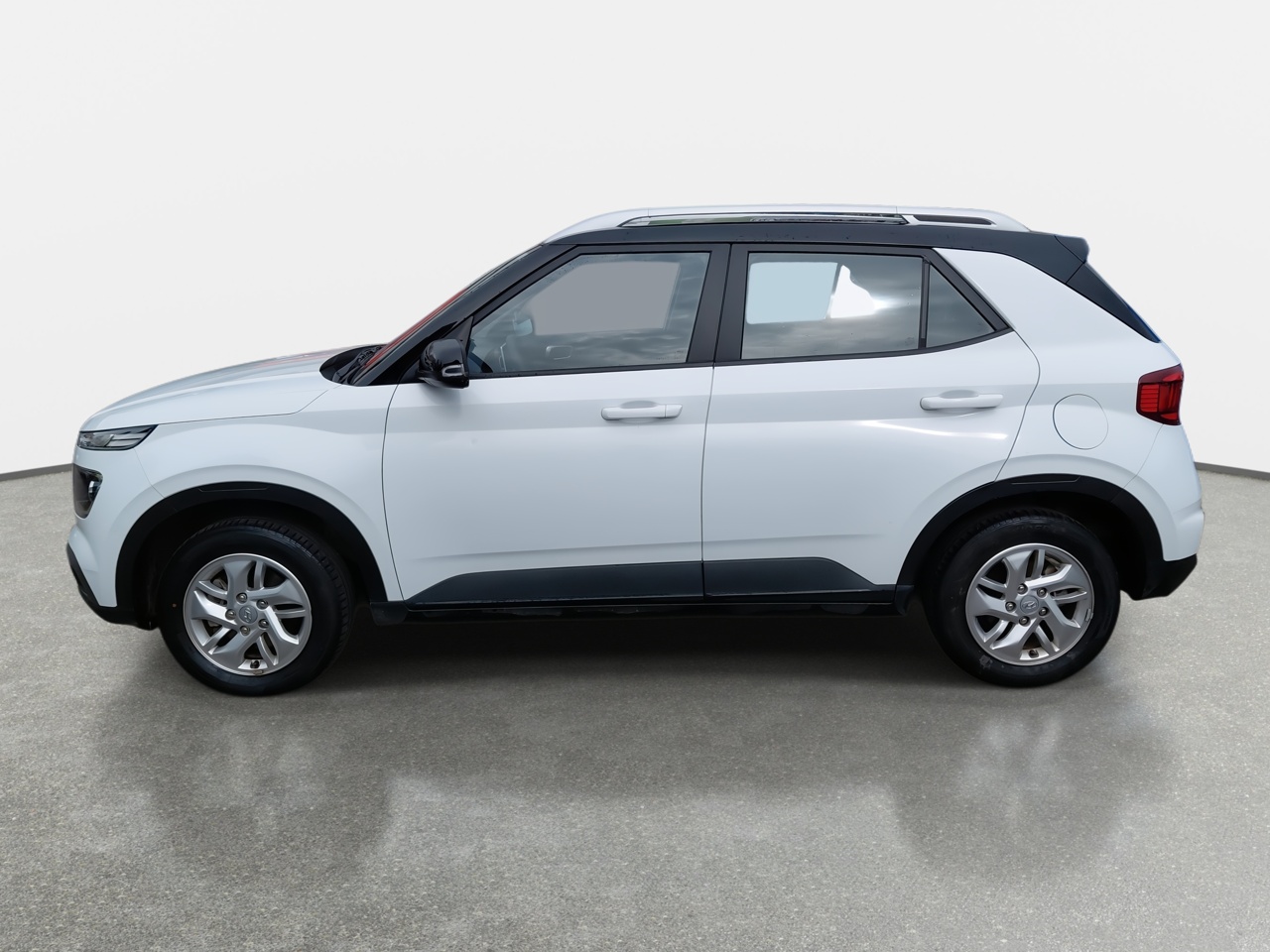 HYUNDAI - 4