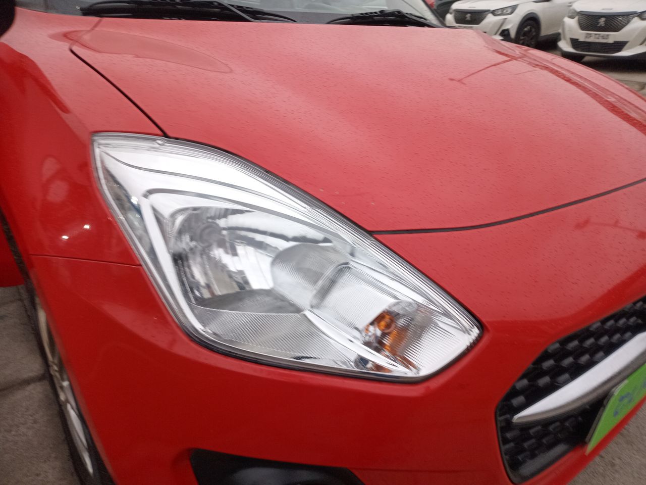 Suzuki Swift — foto 9 de 26