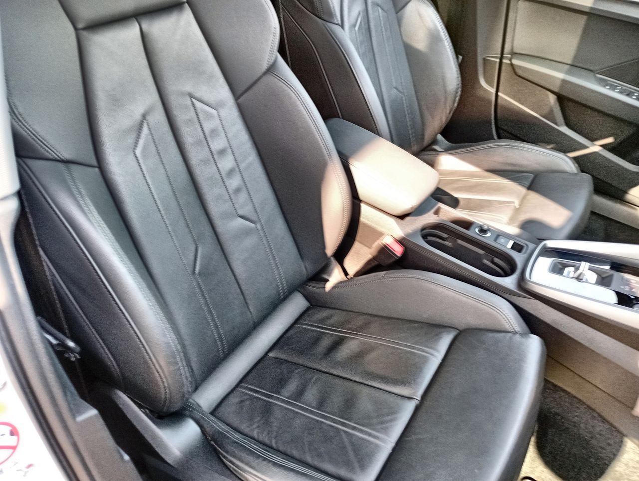 AUDI - 33