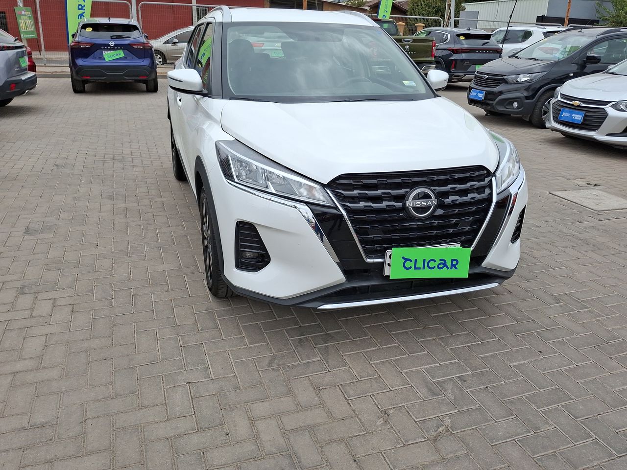 NISSAN - 2