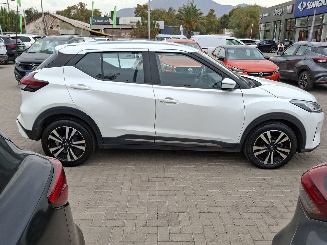 NISSAN - 8