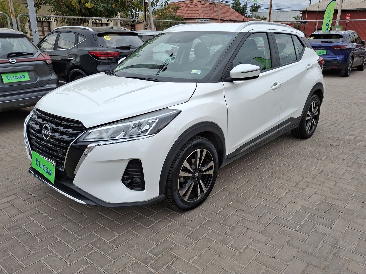 NISSAN - 3