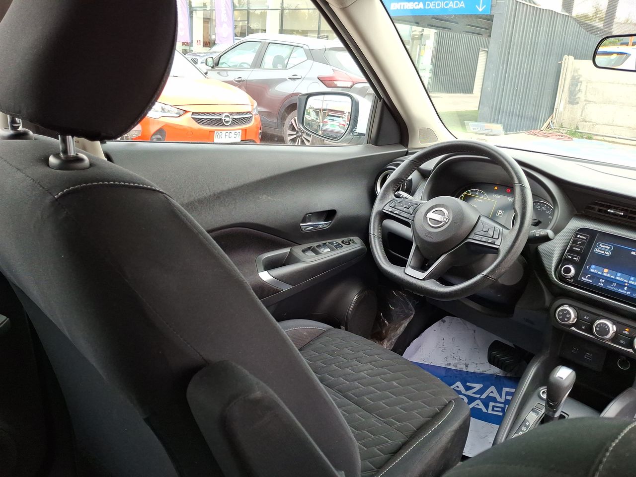 NISSAN - 16