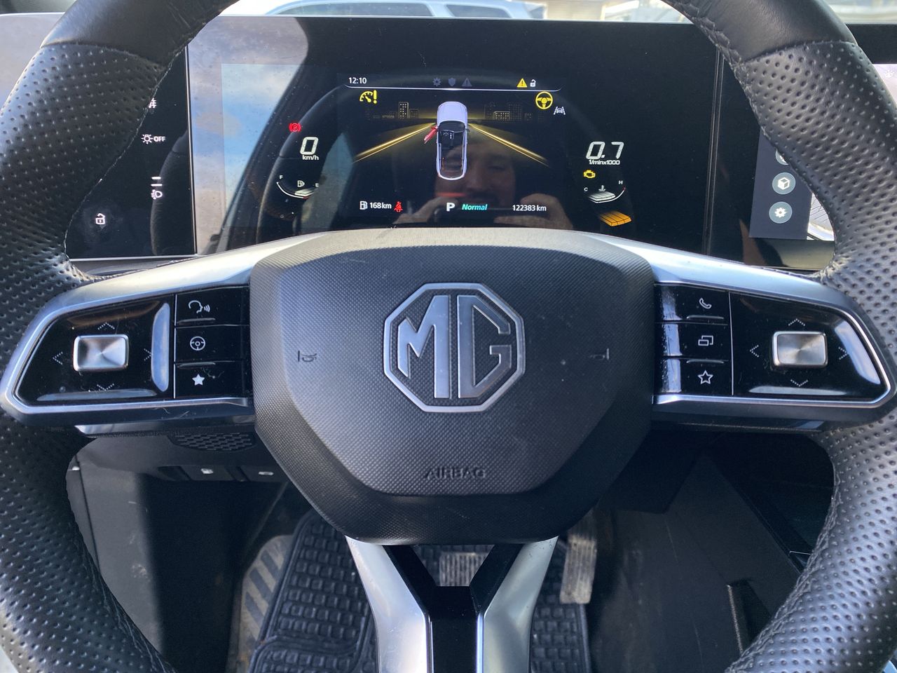 MG One — foto 18 de 27
