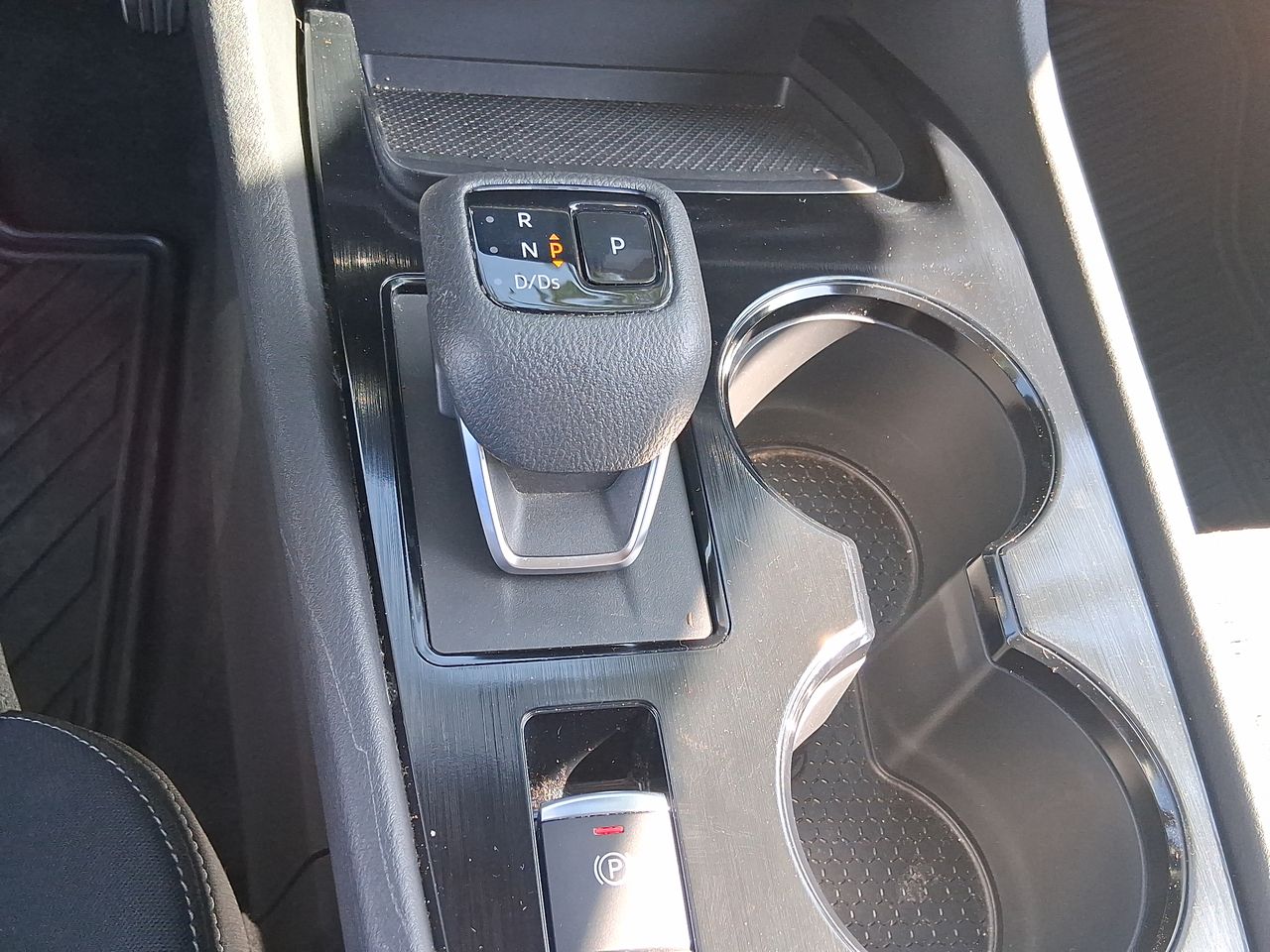NISSAN - 30