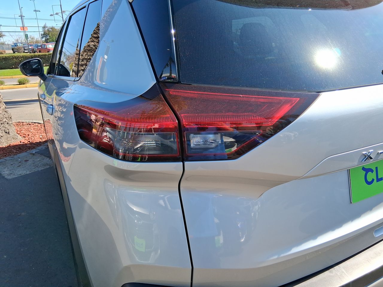 NISSAN - 19