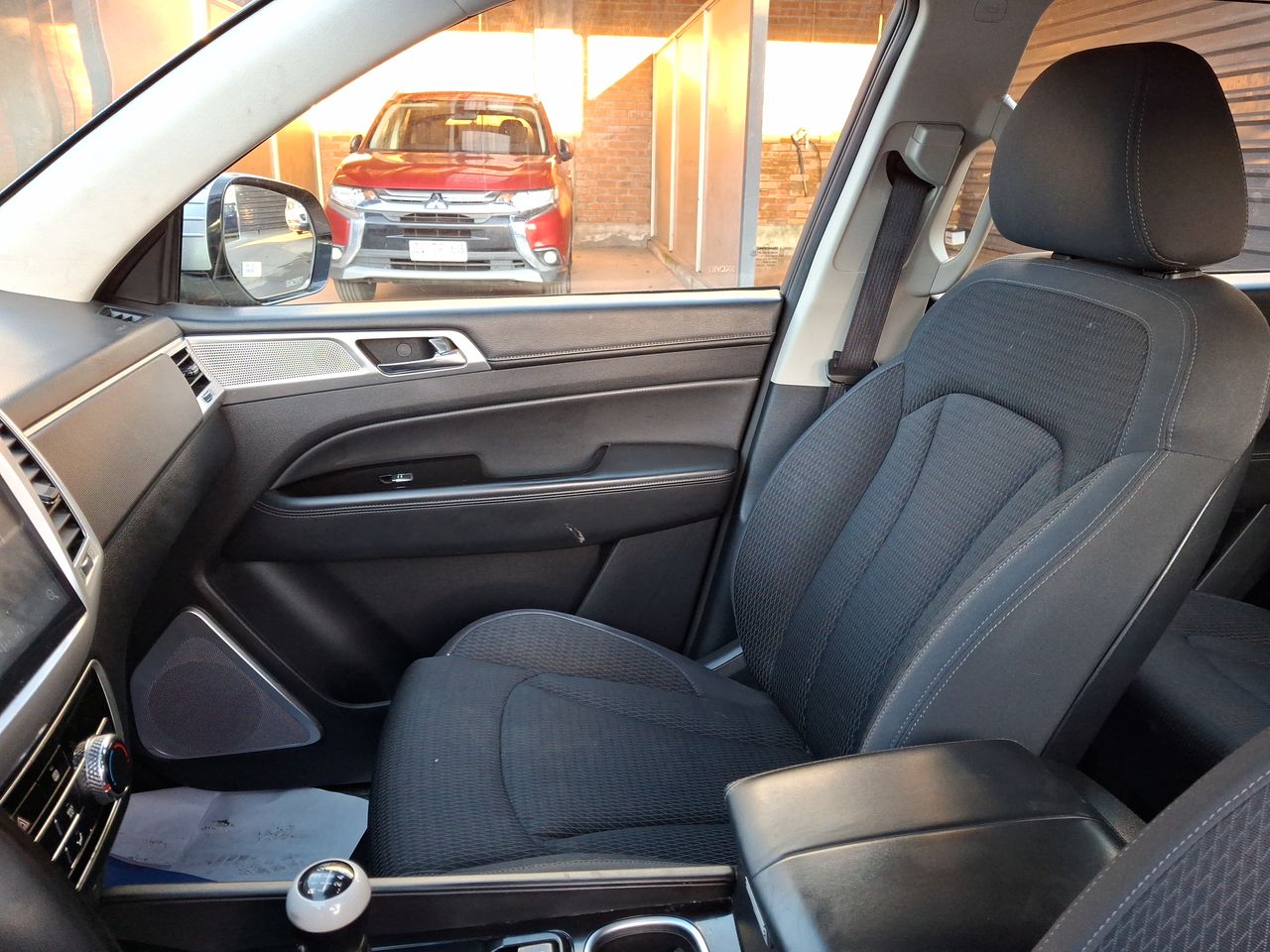SSANGYONG - 34