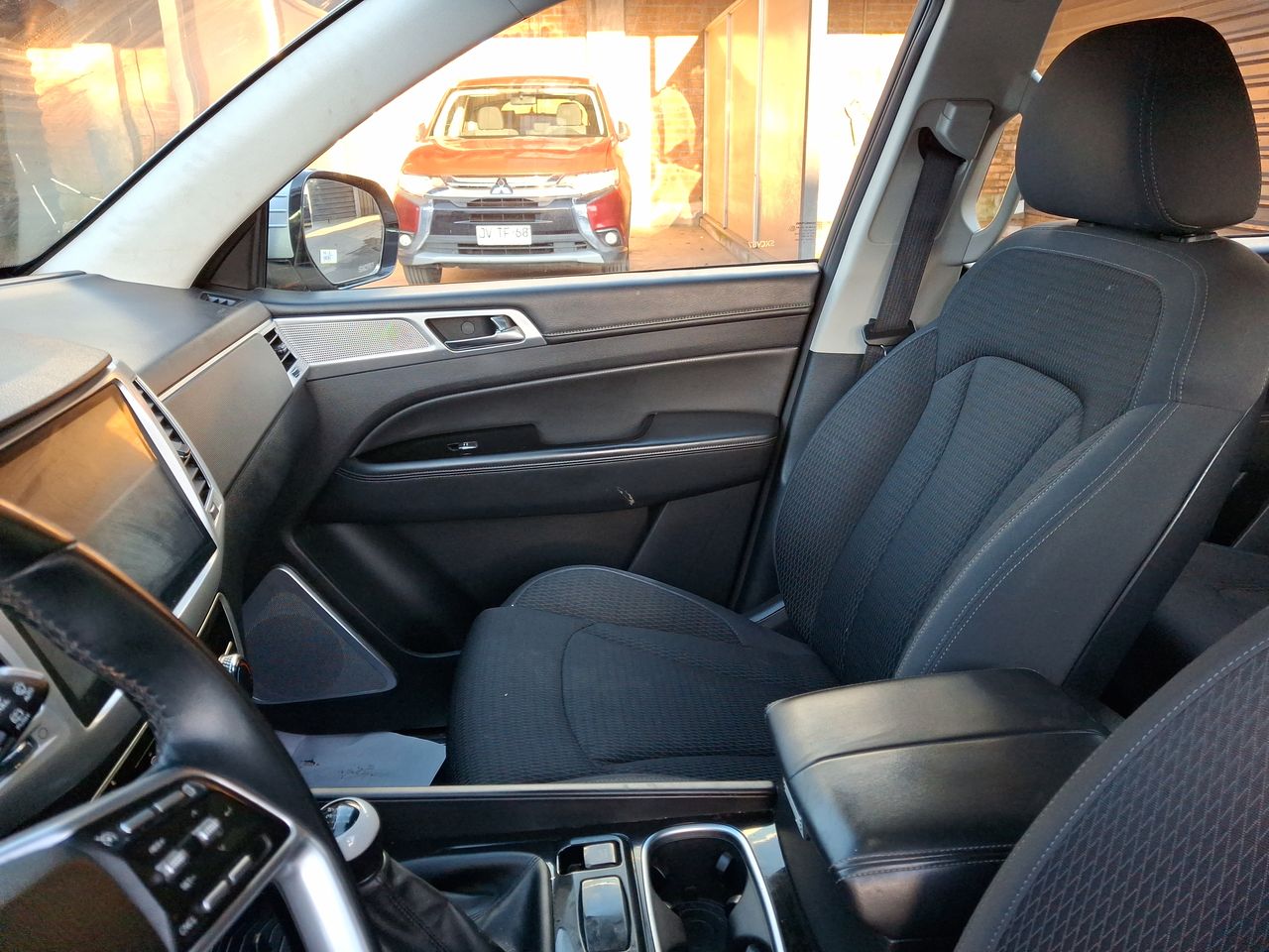 SSANGYONG - 10