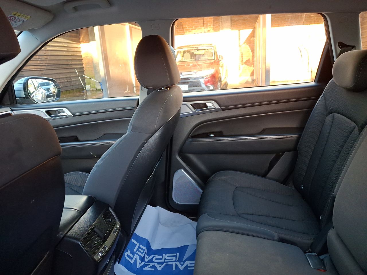 SSANGYONG - 11