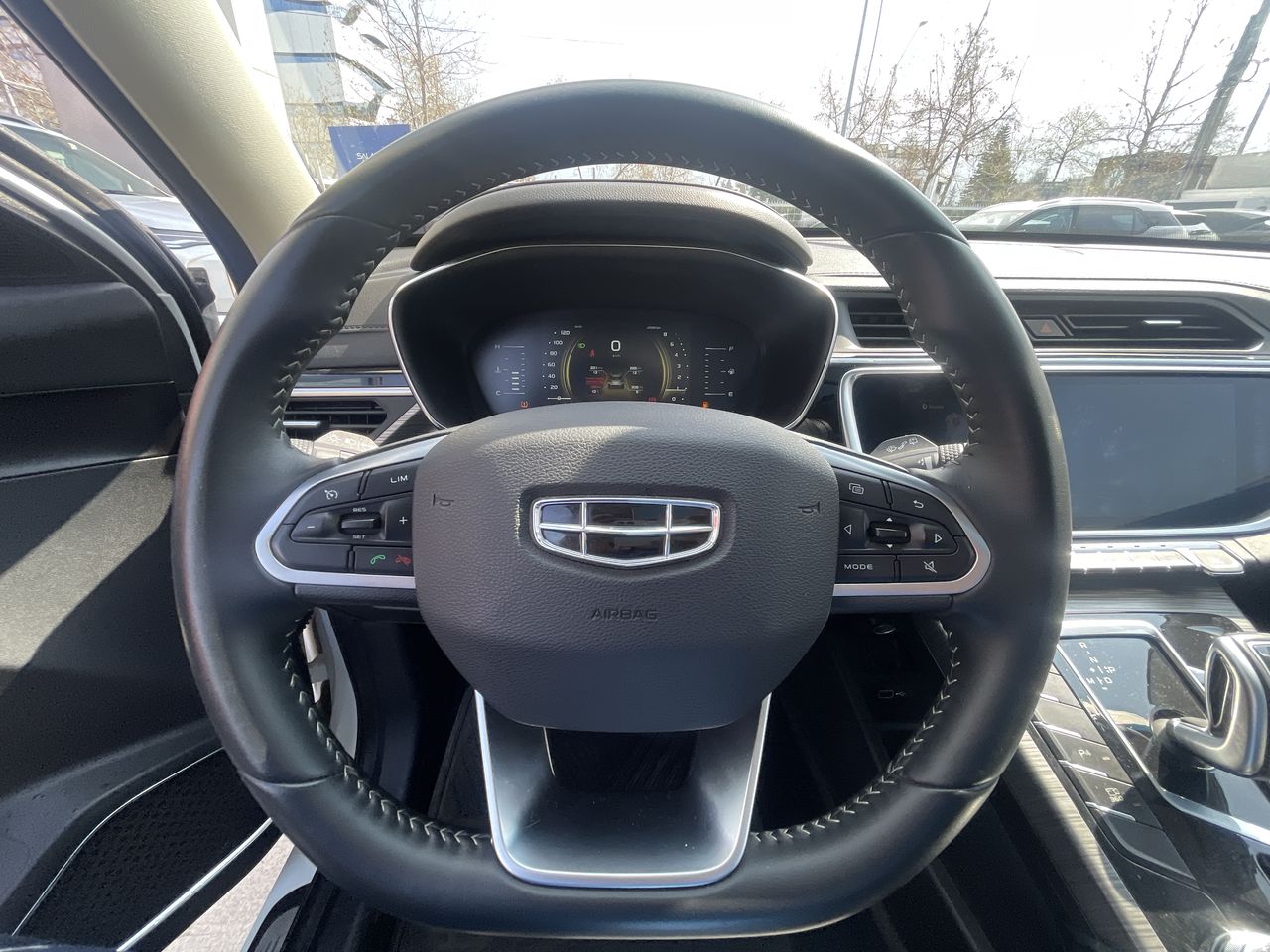 GEELY - 24