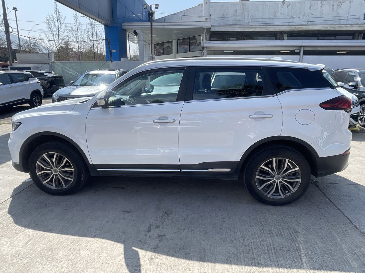 GEELY - 4