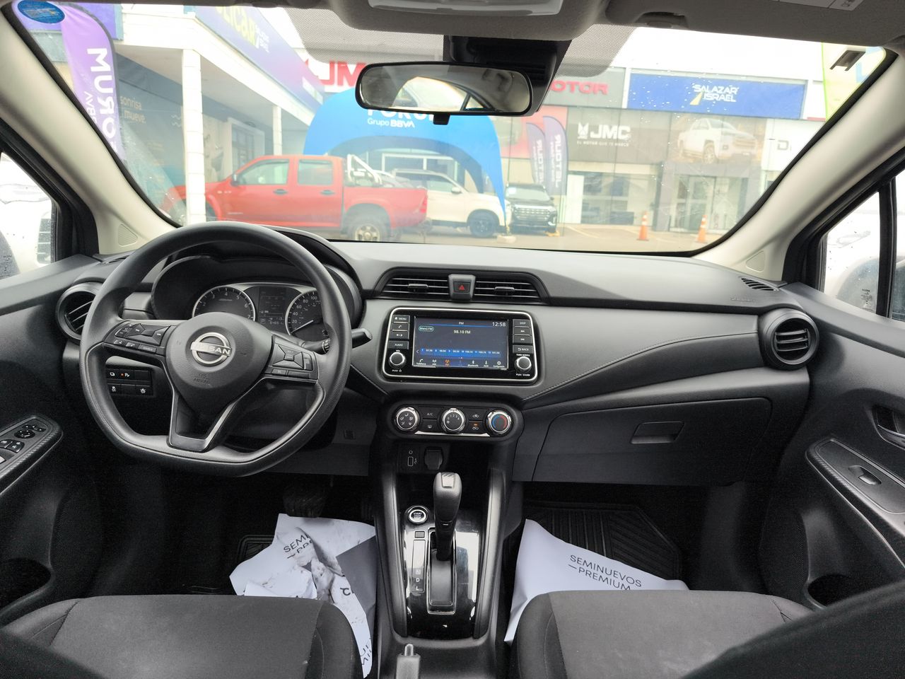 NISSAN - 20