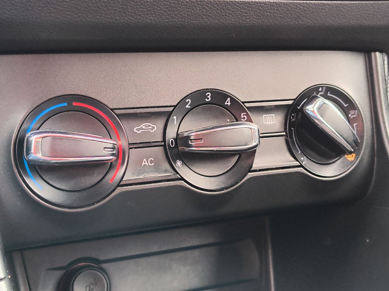 MG Zs — foto 20 de 25