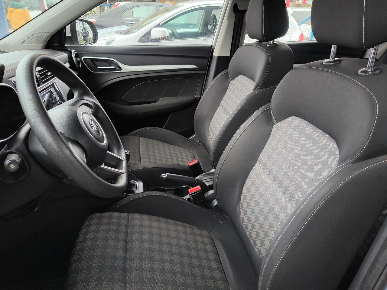 MG Zs — foto 17 de 25