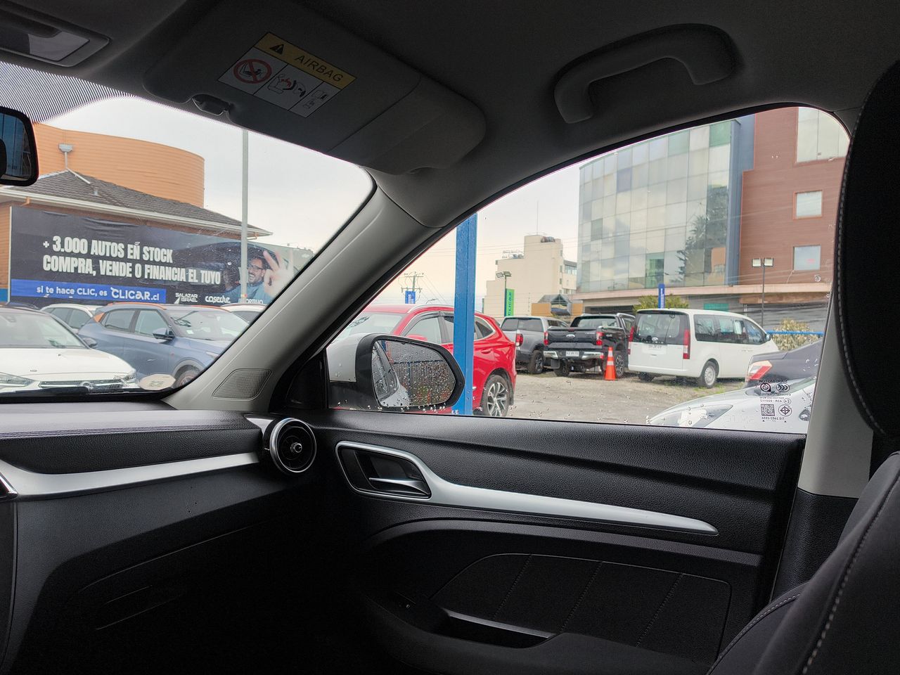 MG Zs — foto 9 de 25