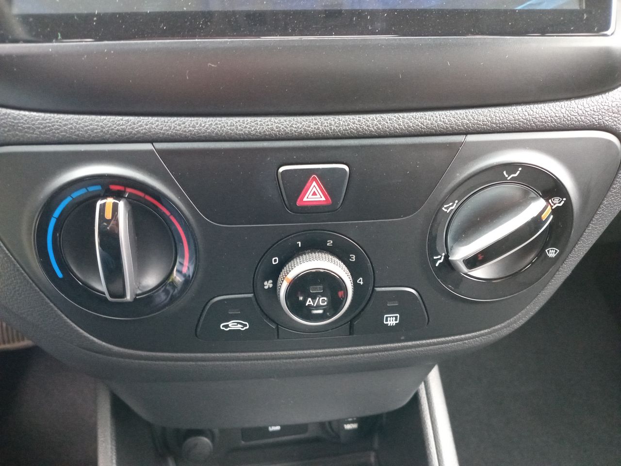 HYUNDAI - 29