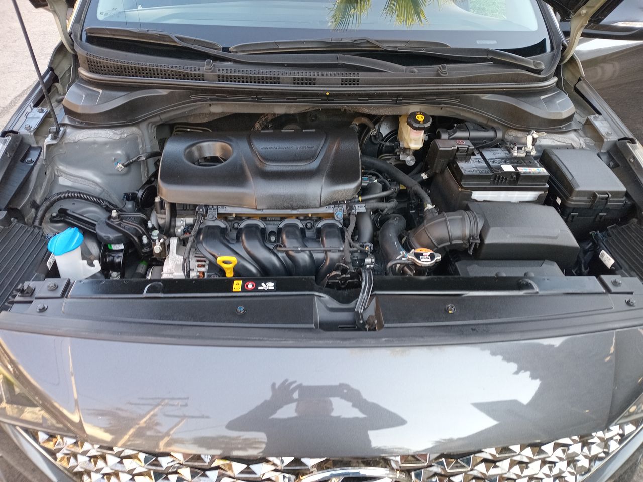 HYUNDAI - 16